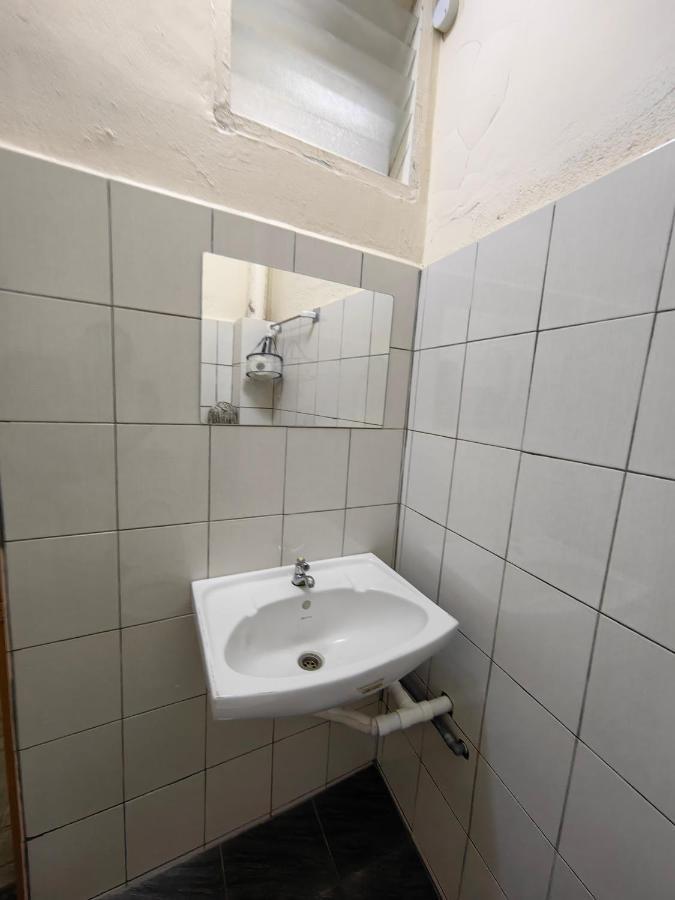 22A Hostel George Town Buitenkant foto